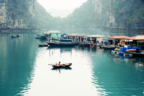 FLOATING VILLAGE IN HALONG